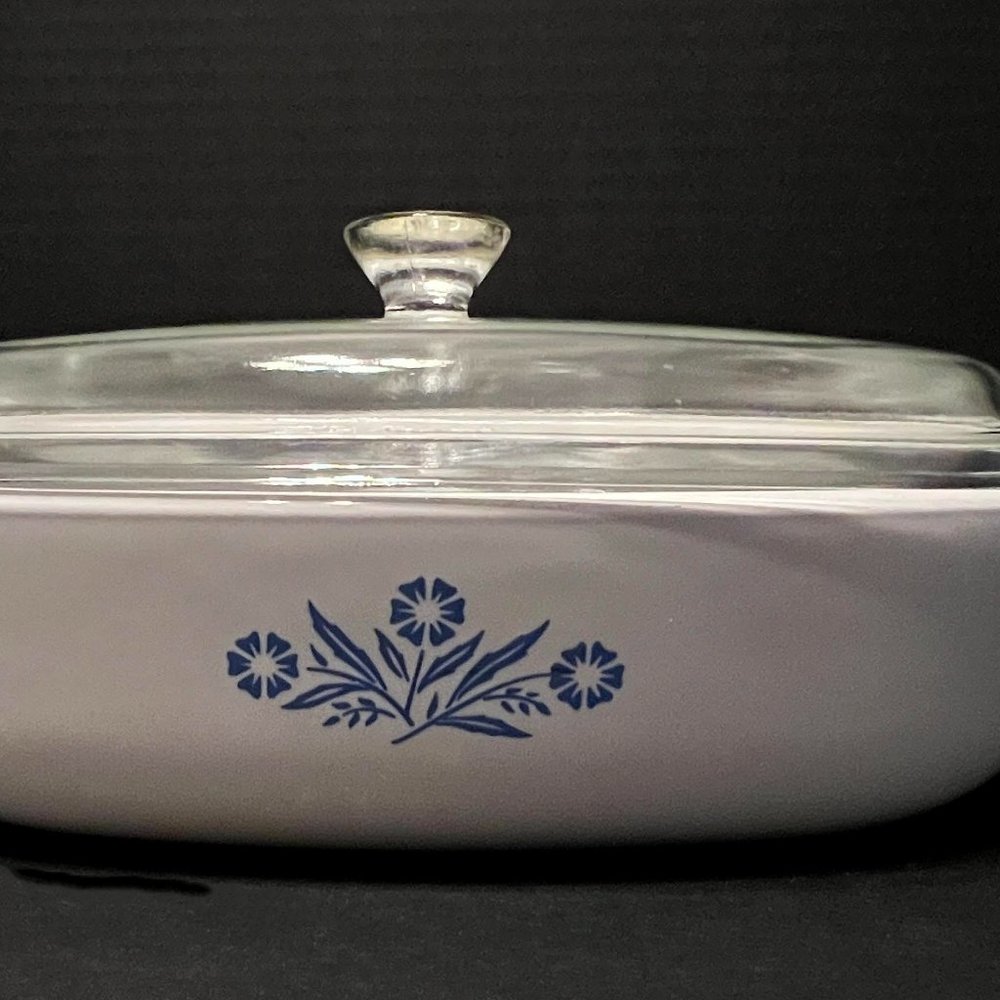VTG CorningWare Blue Cornflower (P-9-B) 9" Casserole Dish P-9-B w/ Lid (P9C1)